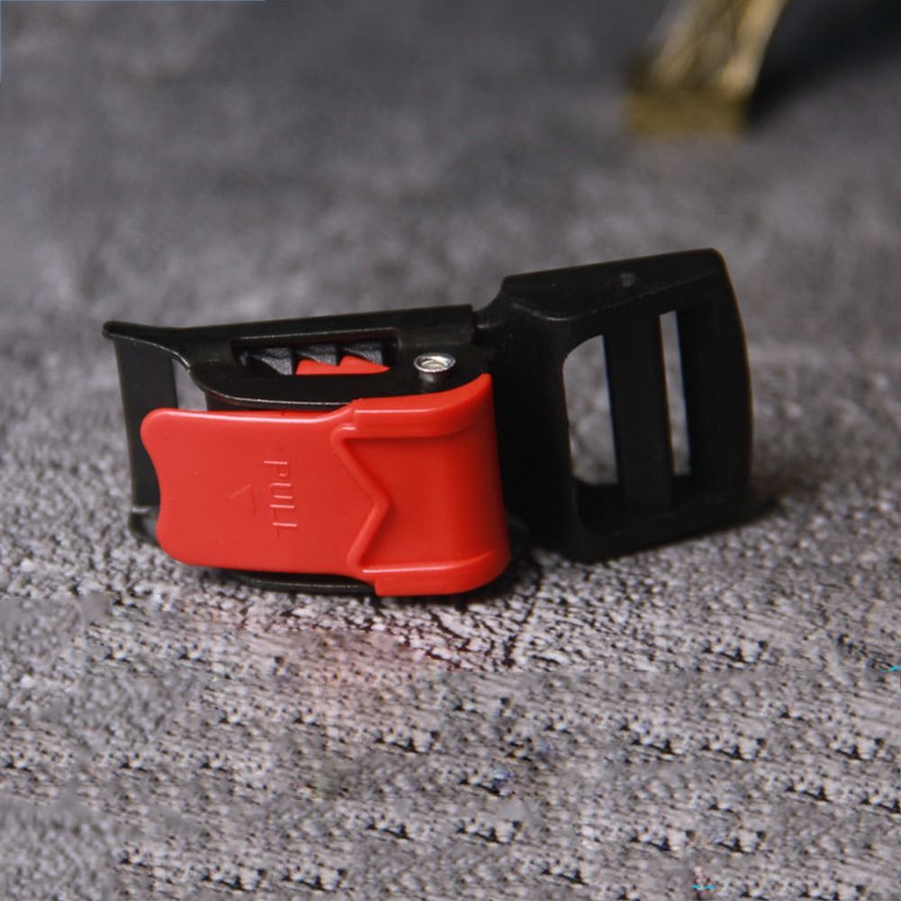 Quick Release Buckle Motorcycle Helmet - Plastic motorhelm slotgesp Verstelbare snelsluiting Fietshelmen